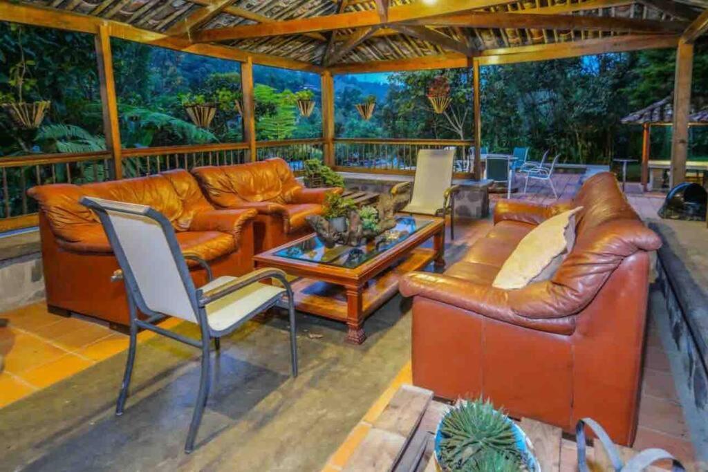 Вилла Finca Punta De Piedra Salento, Quindio Экстерьер фото