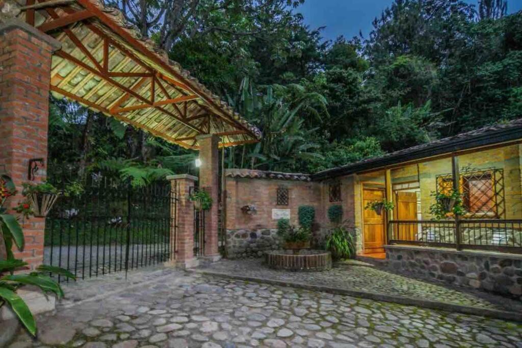 Вилла Finca Punta De Piedra Salento, Quindio Экстерьер фото